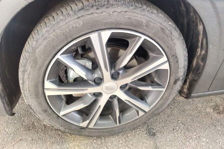 Used Geely Auto Emgrand 2022 4th Generation 1.5L CVT Luxury Model Left Front Wheel Hub