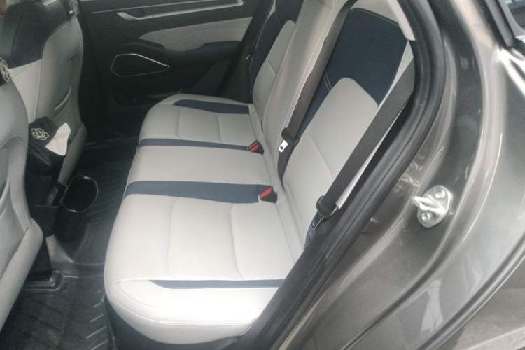 Used Geely Auto Emgrand 2022 4th Generation 1.5L CVT Flagship Model Left Rear Seat