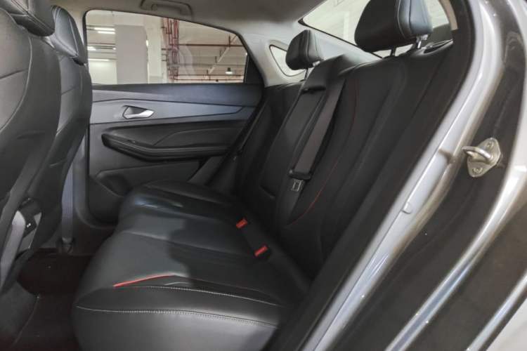 Used Geely Auto Emgrand 2022 4th Generation 1.5L CVT Flagship Model Left Rear Seat