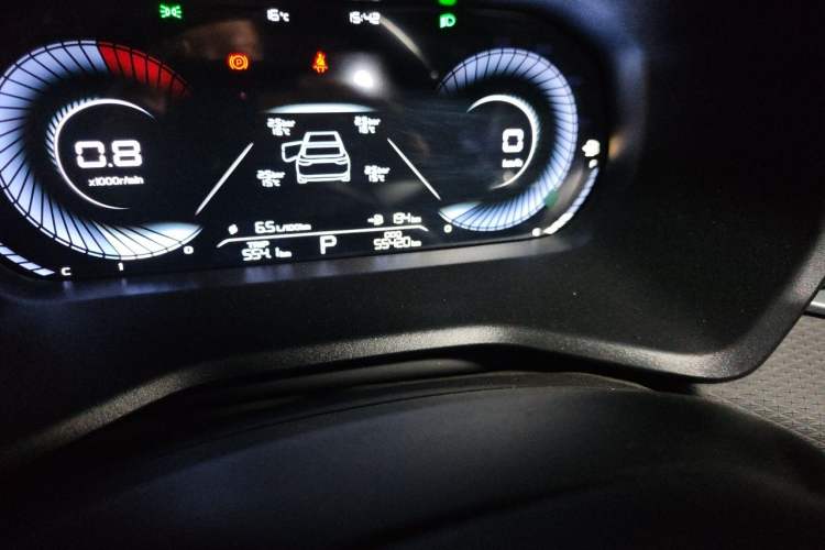 Used Geely Auto Emgrand 2022 4th Generation 1.5L CVT Luxury Model Odometer Close Up