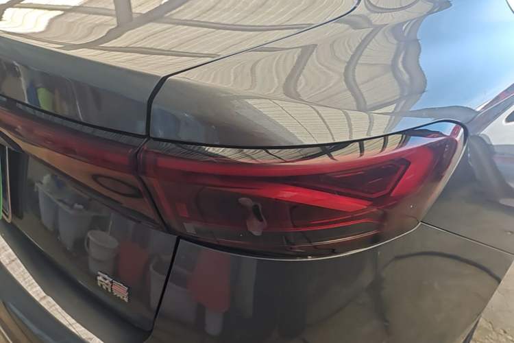 Used Geely Auto Emgrand 2022 4th Generation 1.5L CVT Flagship Model Right Rear Taillight