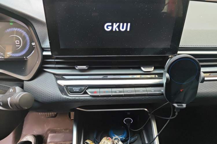 Used Geely Auto Emgrand 2022 4th Generation 1.5L CVT Luxury Model Audio And AC Panel