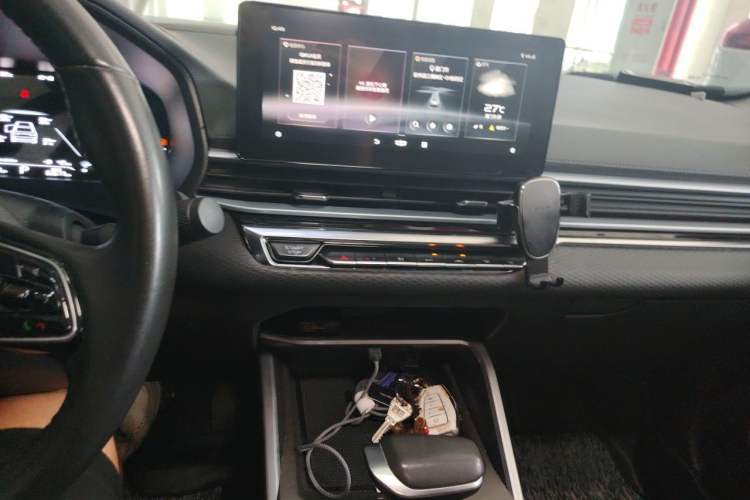 Used Geely Auto Emgrand 2022 4th Generation 1.5L CVT Luxury Model Audio And AC Panel
