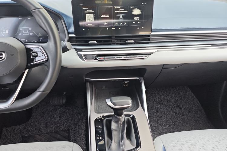 Used Geely Auto Emgrand 2022 4th Generation 1.5L CVT Flagship Model Audio And AC Panel