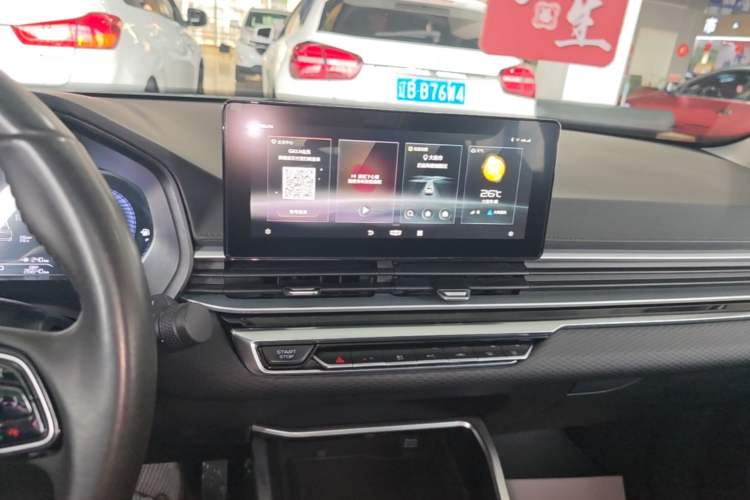 Used Geely Auto Emgrand 2022 4th Generation 1.5L CVT Luxury Model Audio And AC Panel