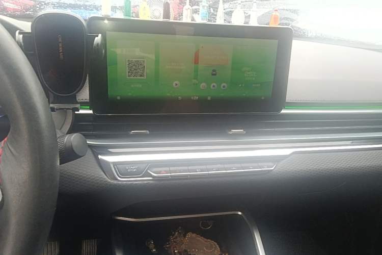 Used Geely Auto Emgrand 2022 4th Generation 1.5L CVT Luxury Model Audio And AC Panel