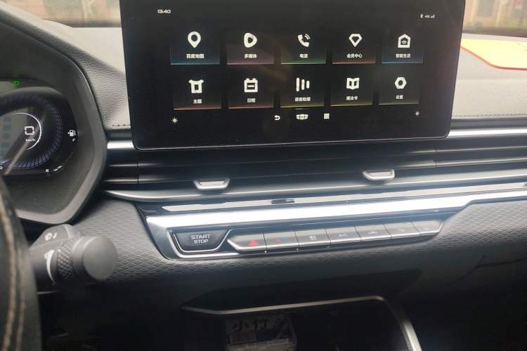 Used Geely Auto Emgrand 2022 4th Generation 1.5L CVT Elite Model Audio And AC Panel