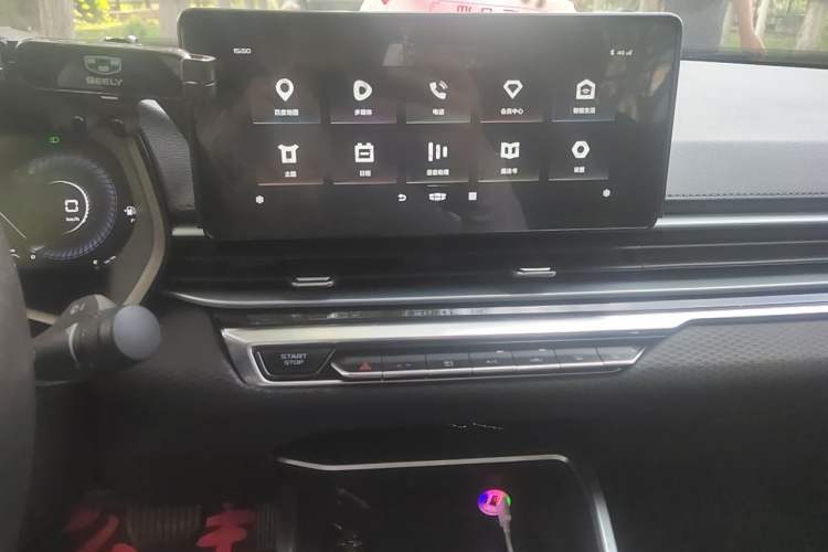 Used Geely Auto Emgrand 2022 4th Generation 1.5L CVT Luxury Model Audio And AC Panel