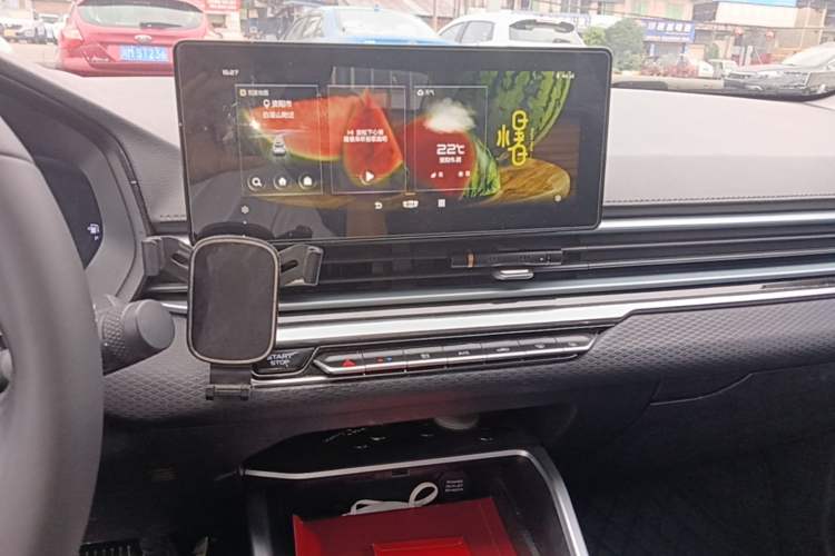 Used Geely Auto Emgrand 2022 4th Generation 1.5L CVT Luxury Model Audio And AC Panel