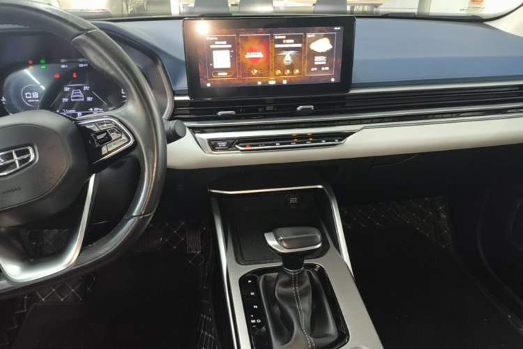 Used Geely Auto Emgrand 2022 4th Generation 1.5L CVT Flagship Model Audio And AC Panel