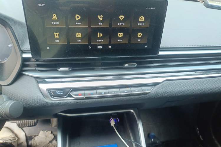 Used Geely Auto Emgrand 2022 4th Generation 1.5L CVT Luxury Model Audio And AC Panel