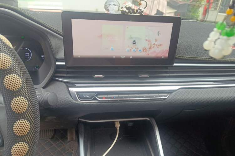 Used Geely Auto Emgrand 2022 4th Generation 1.5L CVT Luxury Model Audio And AC Panel