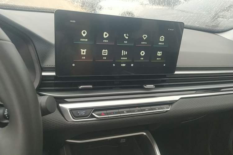 Used Geely Auto Emgrand 2022 4th Generation 1.5L CVT Luxury Model Audio And AC Panel
