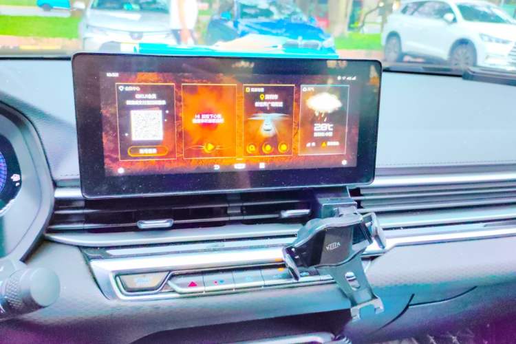 Used Geely Auto Emgrand 2022 4th Generation 1.5L CVT Luxury Model Audio And AC Panel