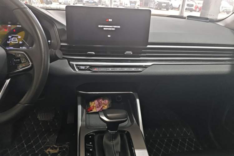 Used Geely Auto Emgrand 2022 4th Generation 1.5L CVT Luxury Model Audio And AC Panel