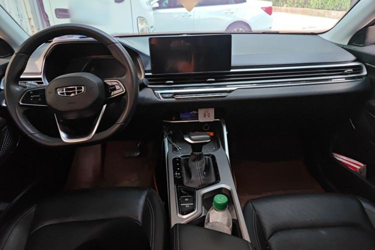 Used Geely Auto Emgrand 2022 4th Generation 1.5L CVT Luxury Model Center Console