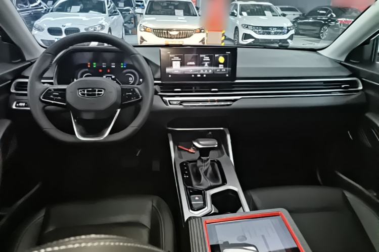 Used Geely Auto Emgrand 2022 4th Generation 1.5L CVT Elite Model Center Console