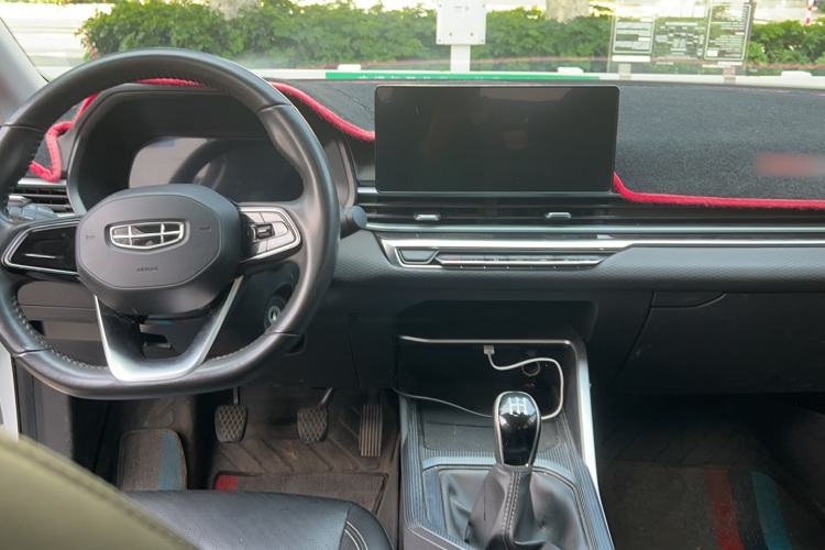 Used Geely Auto Emgrand 2022 4th Generation 1.5L Manual Elite Model Center Console