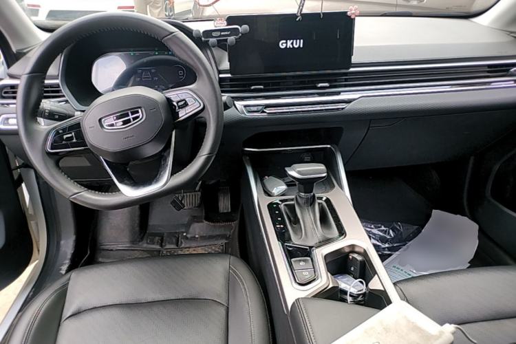 Used Geely Auto Emgrand 2022 4th Generation 1.5L CVT Luxury Model Center Console
