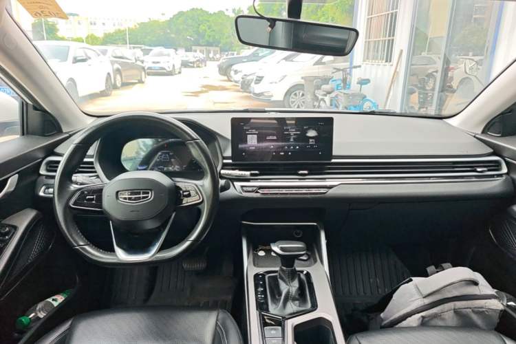 Used Geely Auto Emgrand 2022 4th Generation 1.5L CVT Luxury Model Center Console