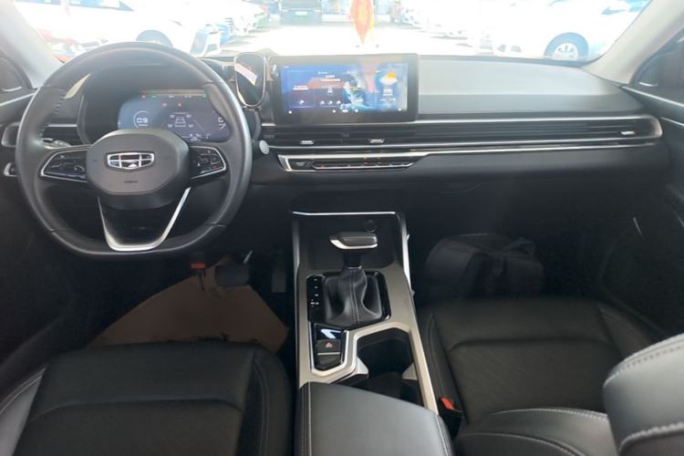 Used Geely Auto Emgrand 2022 4th Generation 1.5L CVT Elite Model Center Console