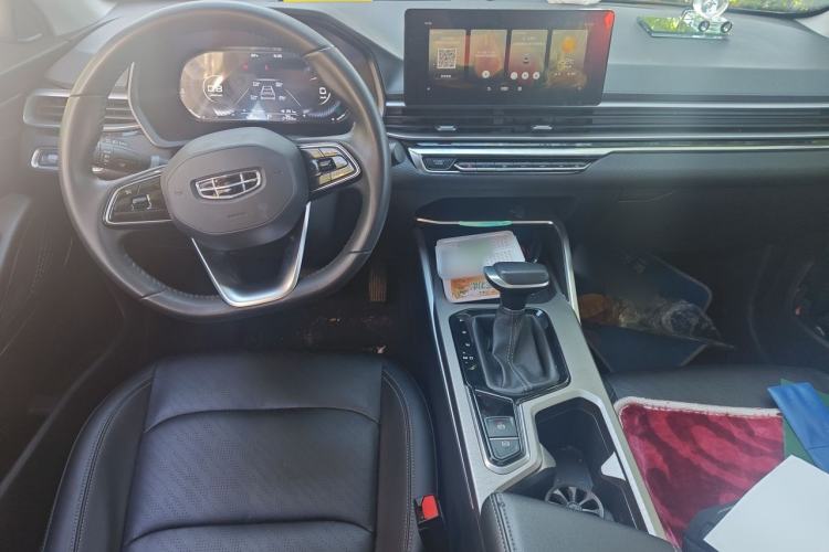 Used Geely Auto Emgrand 2022 4th Generation 1.5L CVT Luxury Model Center Console