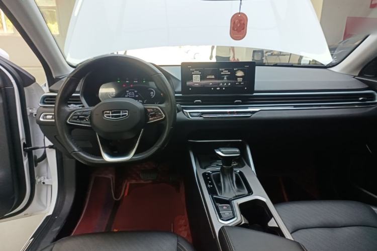 Used Geely Auto Emgrand 2022 4th Generation 1.5L CVT Luxury Model Center Console