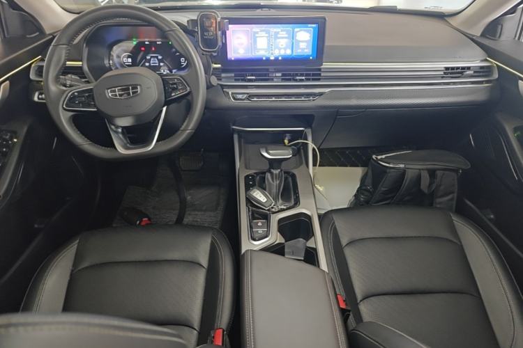 Used Geely Auto Emgrand 2022 4th Generation 1.5L CVT Luxury Model Center Console