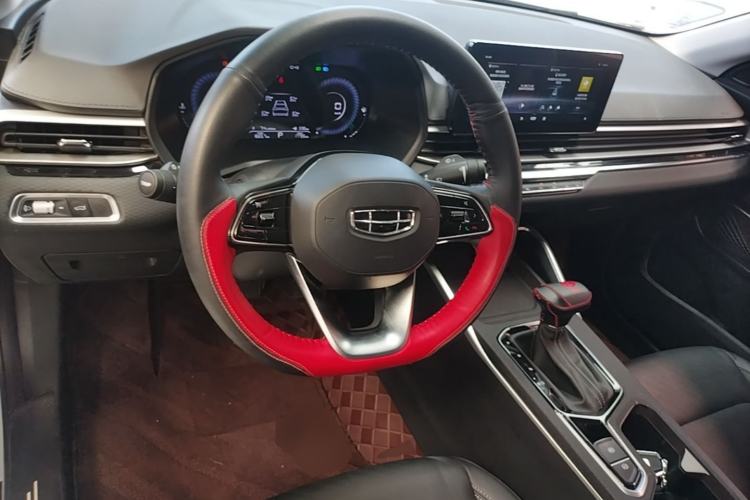 Used Geely Auto Emgrand 2022 4th Generation 1.5L CVT Luxury Model Center Console