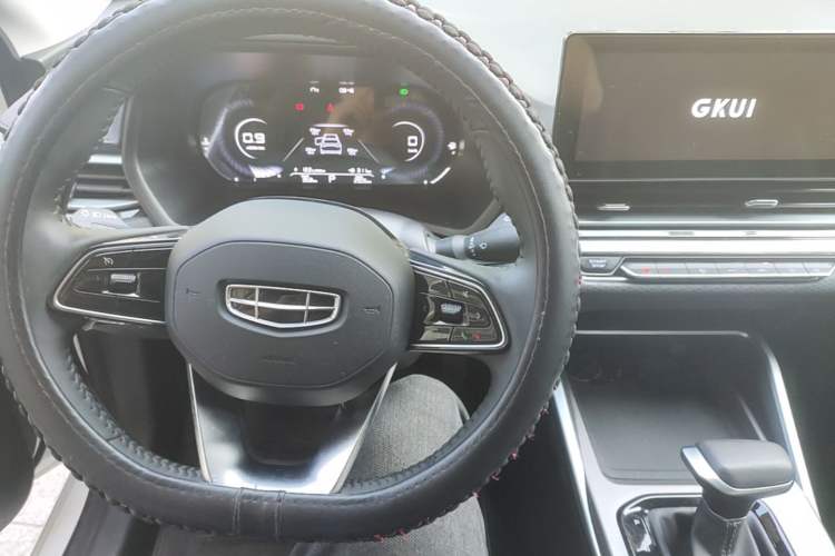 Used Geely Auto Emgrand 2022 4th Generation 1.5L CVT Luxury Model Center Console