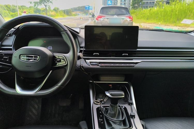 Used Geely Auto Emgrand 2022 4th Generation 1.5L CVT Luxury Model Center Console