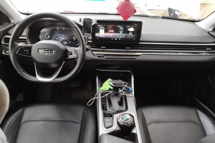 Used Geely Auto Emgrand 2022 4th Generation 1.5L CVT Luxury Model Center Console