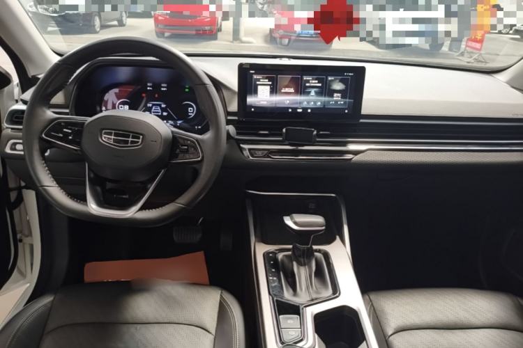 Used Geely Auto Emgrand 2022 4th Generation 1.5L CVT Luxury Model Center Console