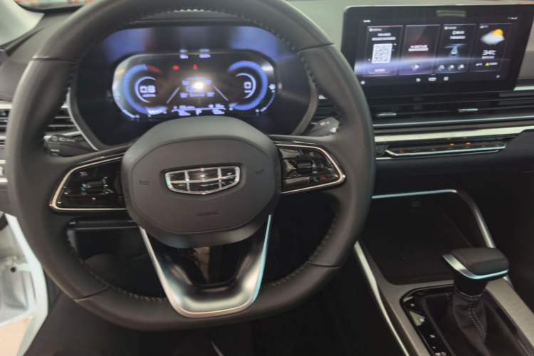 Used Geely Auto Emgrand 2022 4th Generation 1.5L CVT Luxury Model Center Console