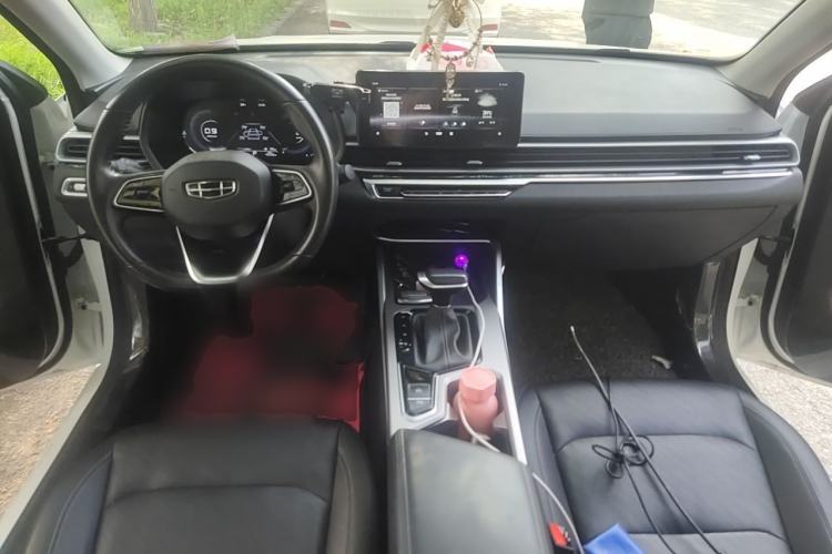 Used Geely Auto Emgrand 2022 4th Generation 1.5L CVT Luxury Model Center Console