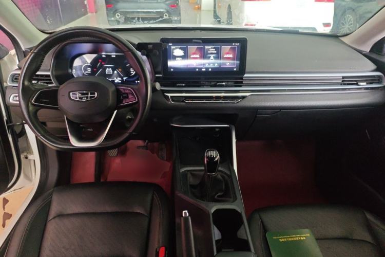 Used Geely Auto Emgrand 2022 4th Generation 1.5L Manual Luxury Model Center Console