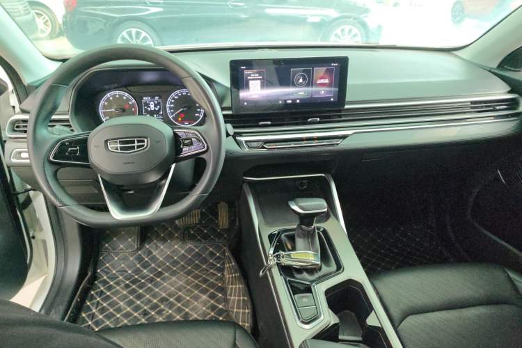 Used Geely Auto Emgrand 2022 4th Generation 1.5L CVT Asian Games Edition Center Console