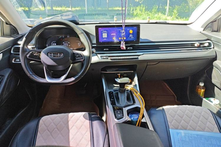 Used Geely Auto Emgrand 2022 4th Generation 1.5L CVT Luxury Model Center Console