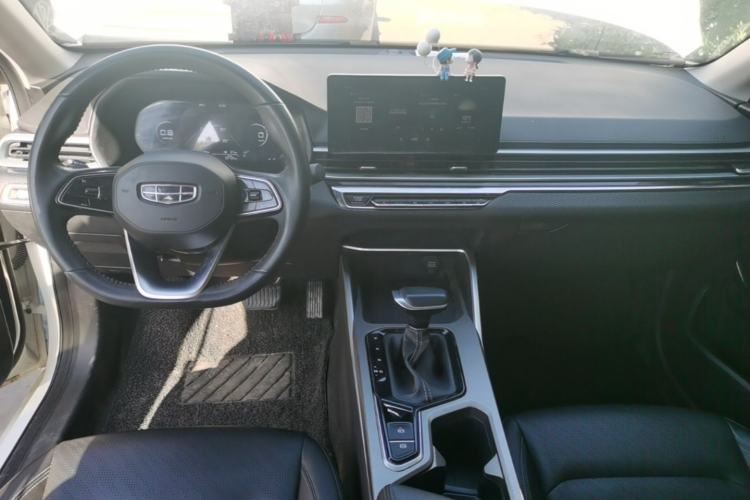Used Geely Auto Emgrand 2022 4th Generation 1.5L CVT Luxury Model Center Console