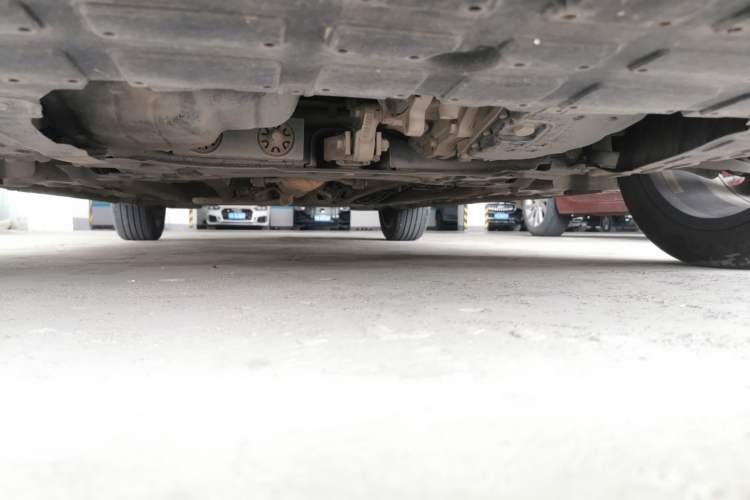 Used Geely Auto Emgrand 2022 4th Generation 1.5L CVT Flagship Model Chassis Front