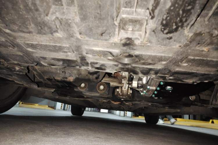 Used Geely Auto Emgrand 2022 4th Generation 1.5L CVT Flagship Model Chassis Front