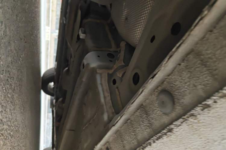 Used Geely Auto Emgrand 2022 4th Generation 1.5L CVT Luxury Model Chassis Rear Right