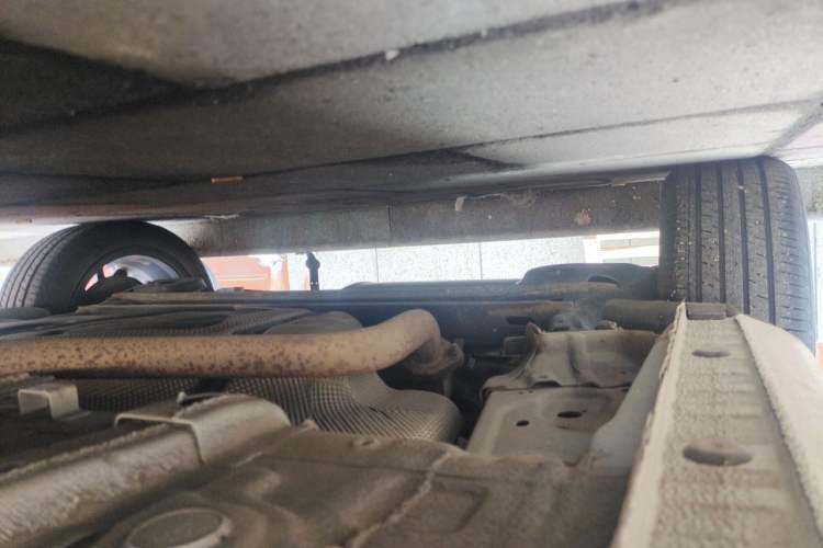 Used Geely Auto Emgrand 2022 4th Generation 1.5L CVT Flagship Model Chassis Rear Right