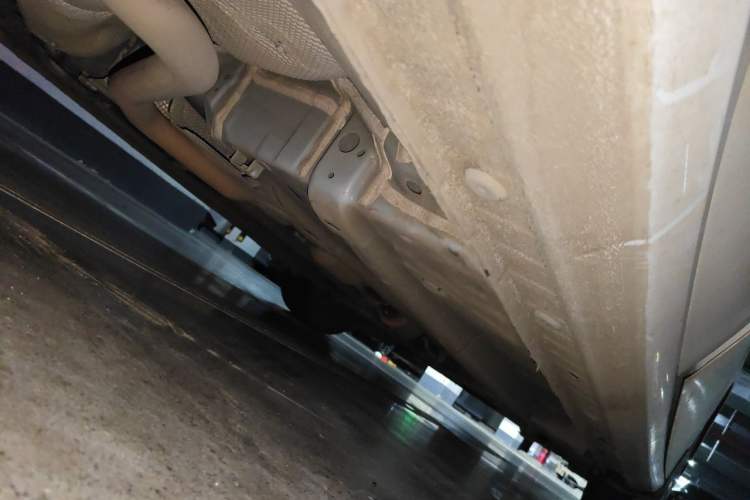 Used Geely Auto Emgrand 2022 4th Generation 1.5L CVT Luxury Model Chassis Rear Right