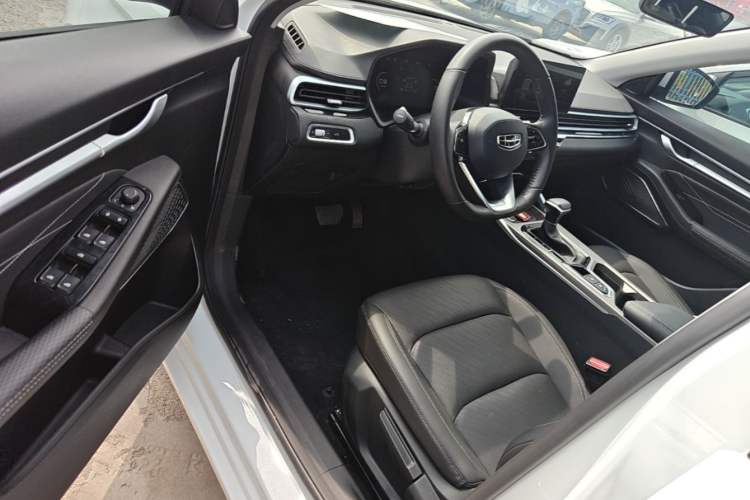 Used Geely Auto Emgrand 2022 4th Generation 1.5L CVT Luxury Model Driver Seat