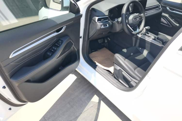 Used Geely Auto Emgrand 2022 4th Generation 1.5L CVT Luxury Model Driver Seat