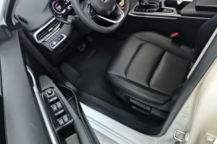 Used Geely Auto Emgrand 2022 4th Generation 1.5L CVT Elite Model Driver Seat