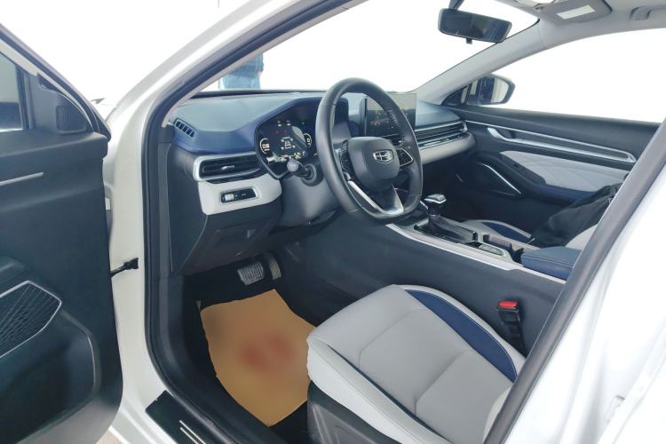 Used Geely Auto Emgrand 2022 4th Generation 1.5L CVT Flagship Model Driver Seat