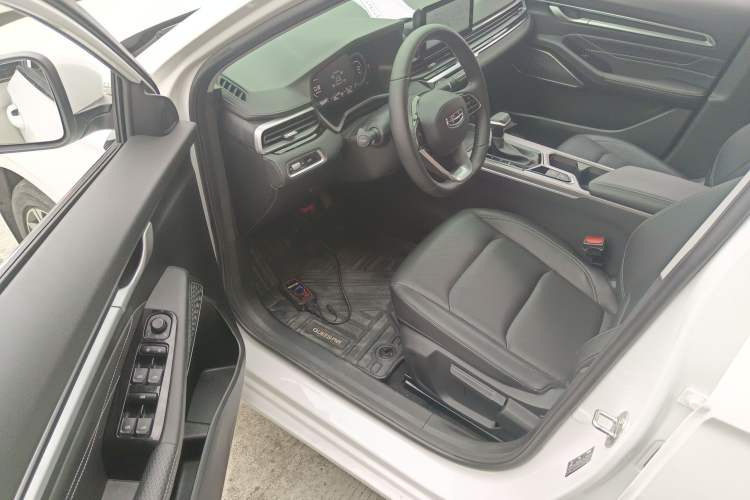 Used Geely Auto Emgrand 2022 4th Generation 1.5L CVT Luxury Model Driver Seat