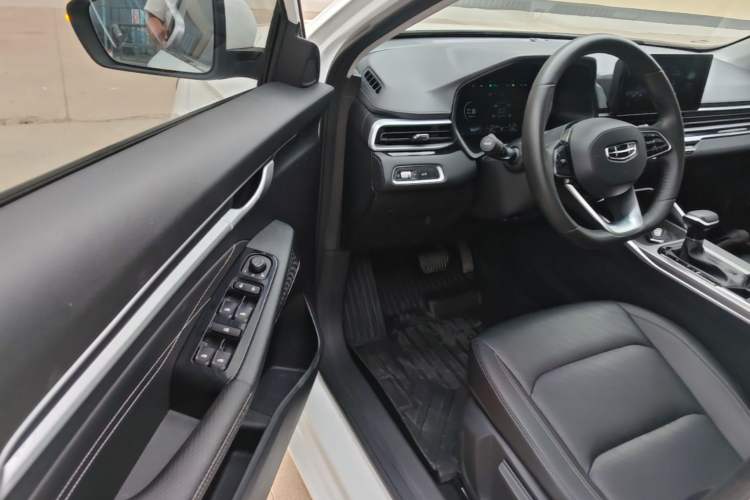Used Geely Auto Emgrand 2022 4th Generation 1.5L CVT Luxury Model Driver Seat